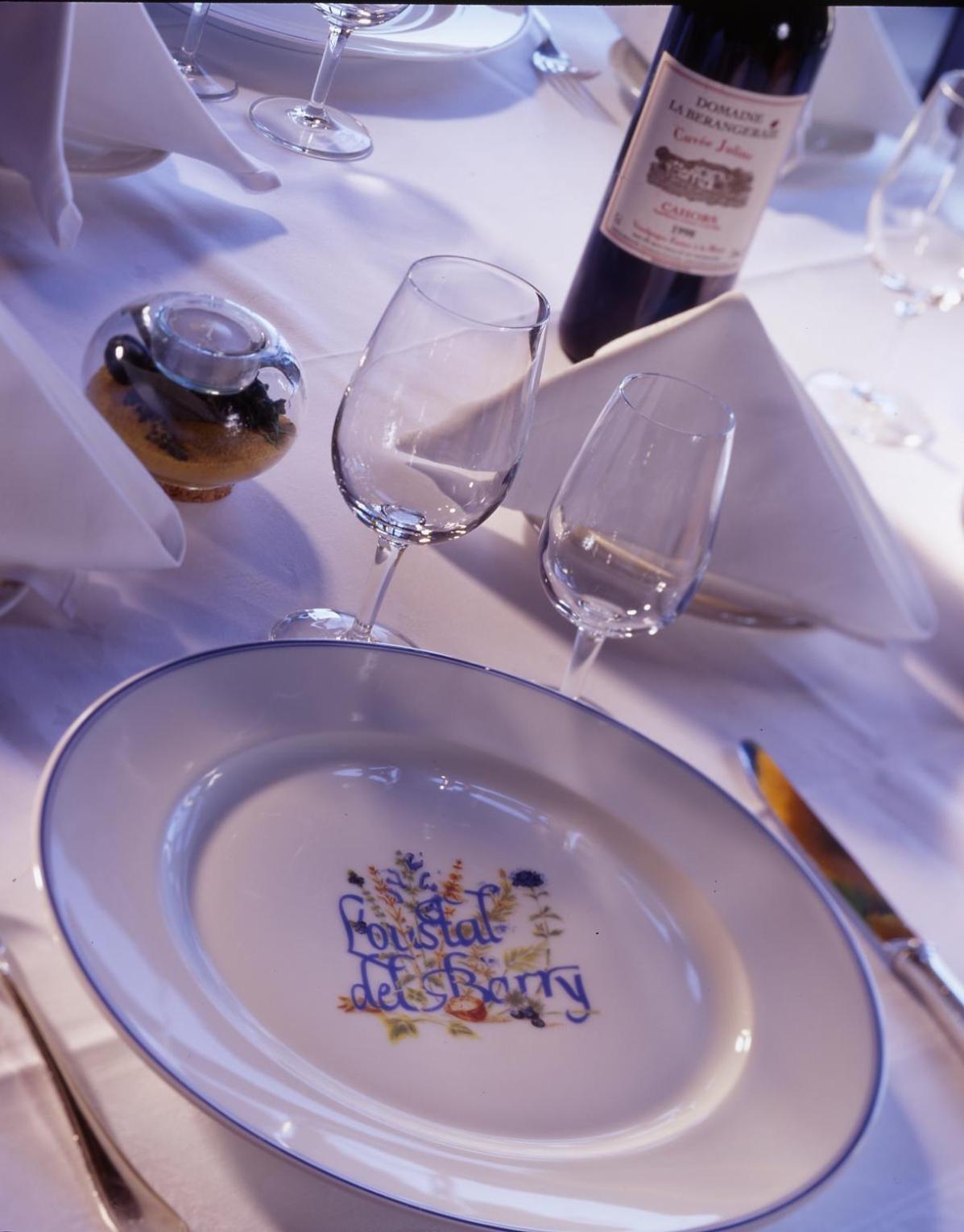 L'Oustal Del Barry Hotel Najac Kültér fotó